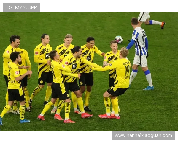 伊藤洋辉复出前景不明拜仁计划夏窗重点引援加强后防实力